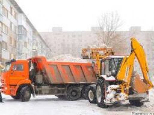 Уборка и вывоз снега спецтехникой стоимость услуг и где заказать - Саратов