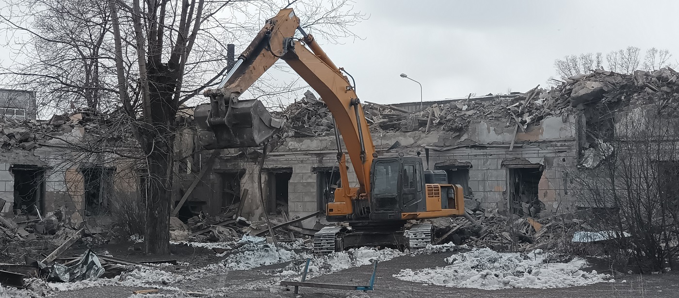 Демонтажные работы, услуги спецтехники в Петровске