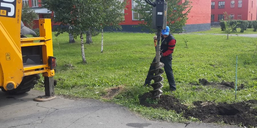 Услуги по бурению грунта под столбы и фундамент в Саратовской области