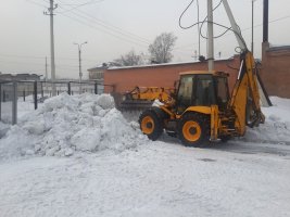 Уборка, чистка снега спецтехникой стоимость услуг и где заказать - Хвалынск